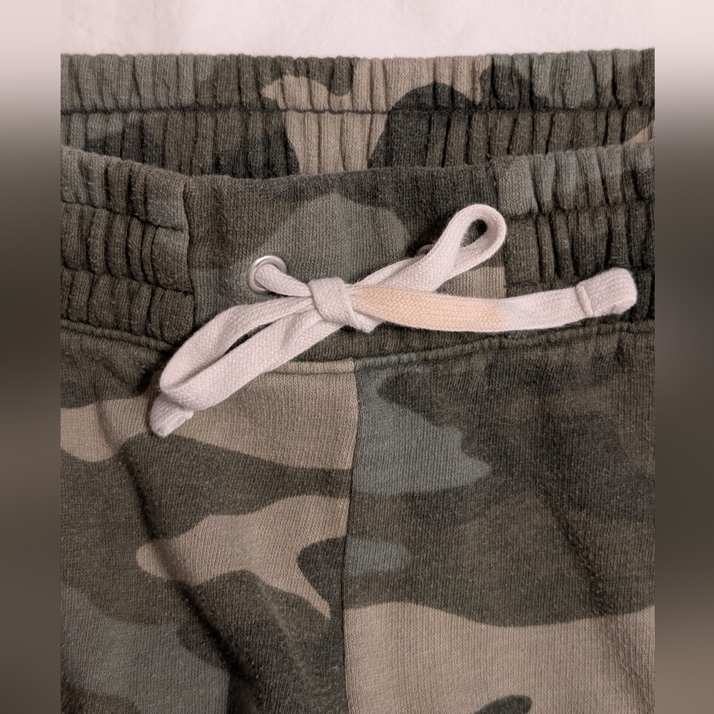 Victoria's Secret PINK Green Camo Jogger Lounge Sweatpants - Picture 4 of 8